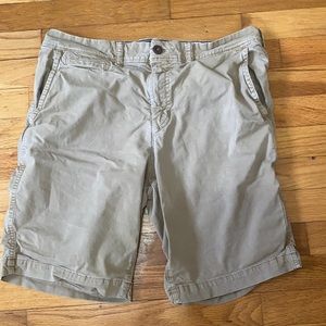AEO Classic Next Level Flex Khaki Short